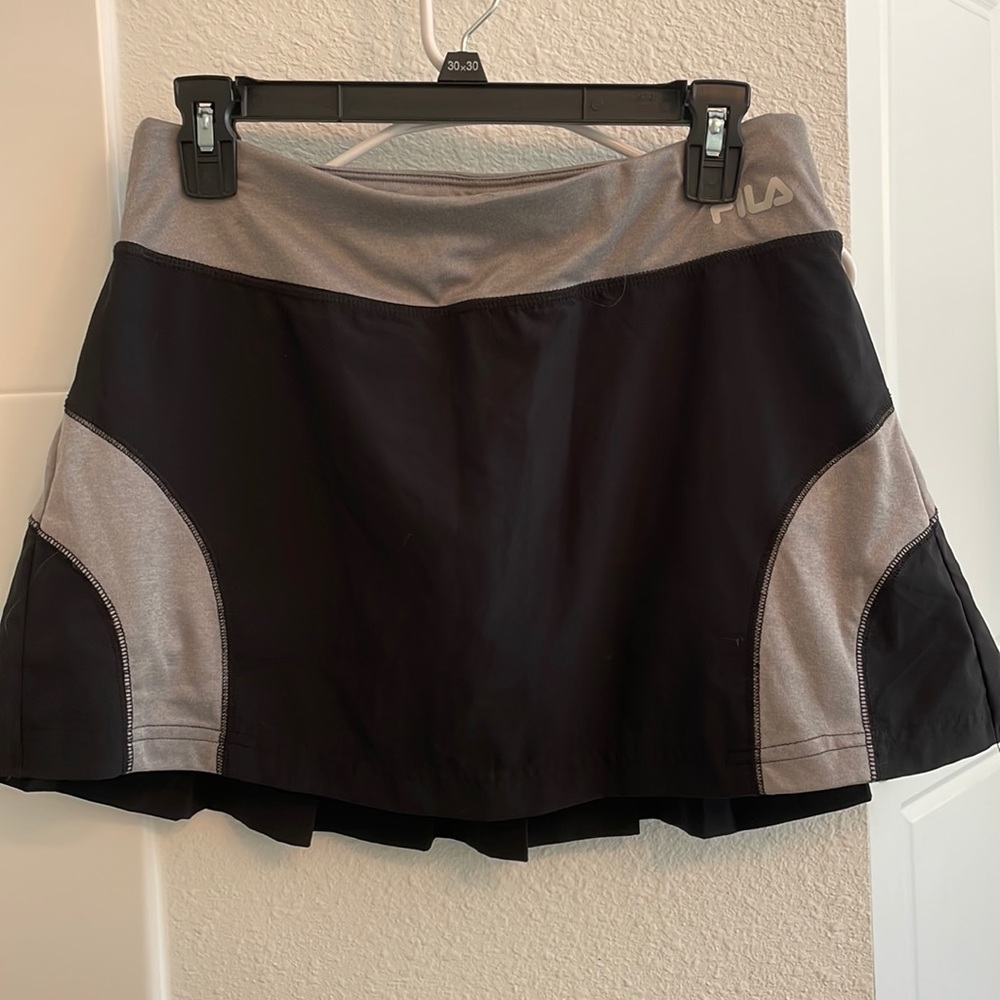 Fila tennis skirt small excellent condition